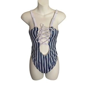 YANDY.COM Collection striped front cut out lattice tie swimsuit navy/white-small